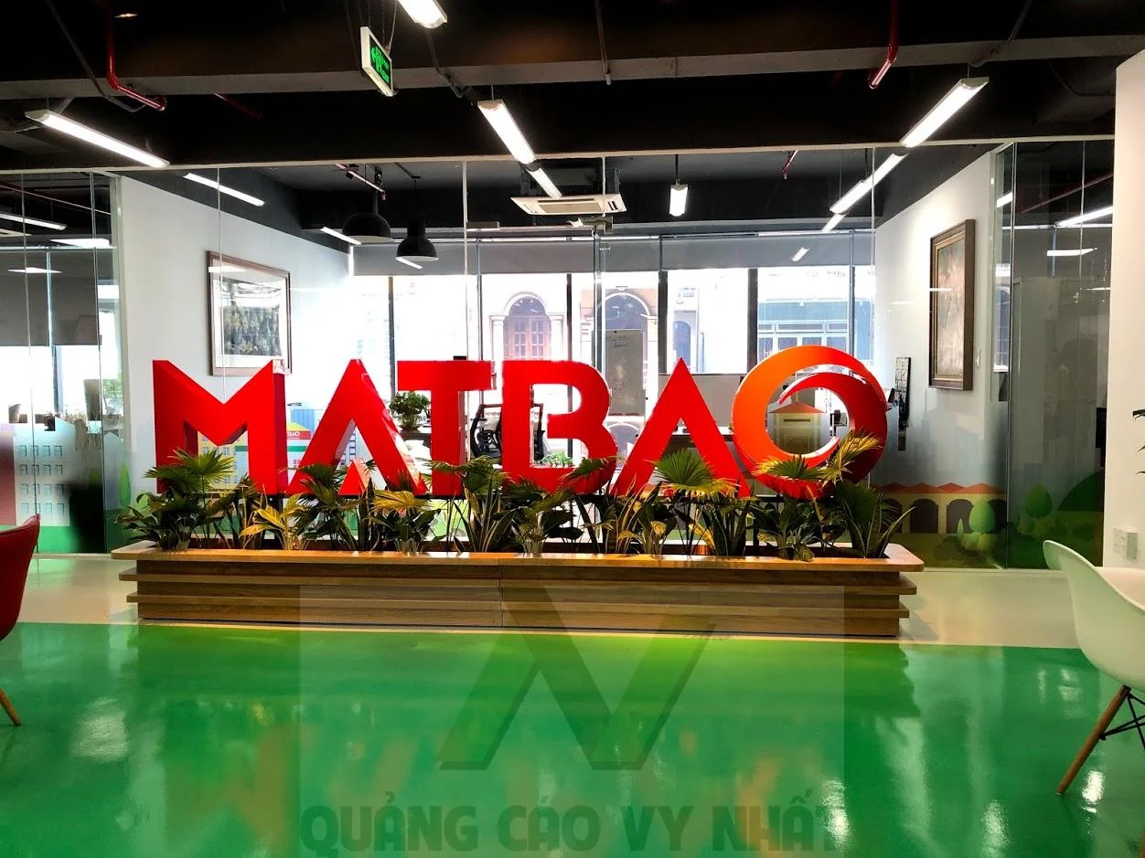 BẢNG HIỆU CÔNG TY MẮT BÃO 1 Chữ nổi Mắt Bão
