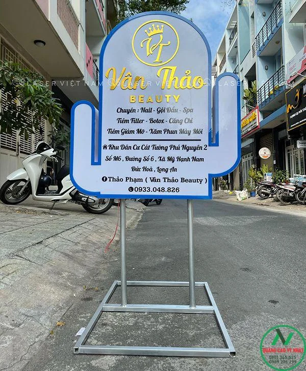 mẫu biển hiệu quảng cáo đứng đẹp