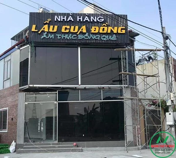 CÁCH ĐẶT TÊN NHÀ HÀNG HAY, DỄ NHỚ 10 Mẫu biển quảng cáo nhà hàng ăn uống đẹp