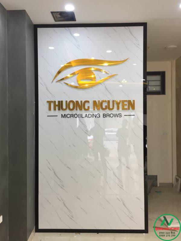 logo chữ nổi alu gương