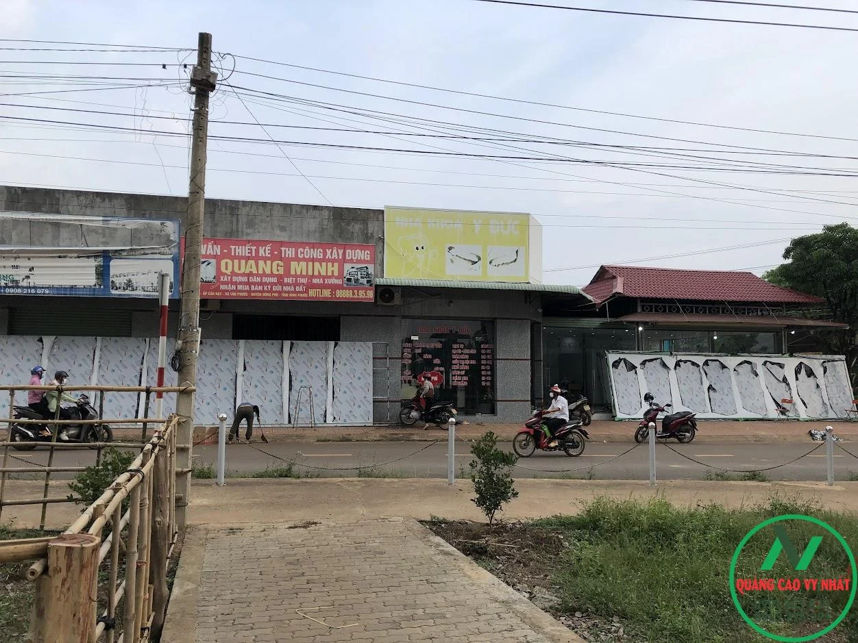 mặt dựng alu