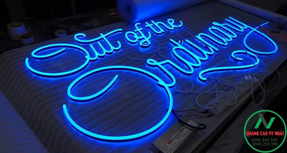 Trang trí Led Neon sign sự kiện 4 neon sign giá rẻ