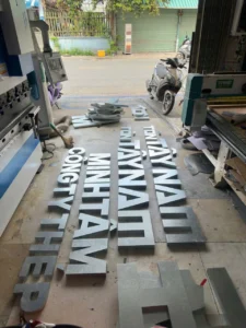 Gia công chữ Tôn nhà máy tôn Tây Nam bền bỉ theo thời gian
