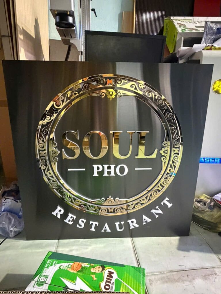 Gia công chữ nổi hộp đèn inox đế mica Uy tín tạo nên thương hiệu 4 gia cong chu noi hop den inox de mica cho nha hang spa xuat di My 4